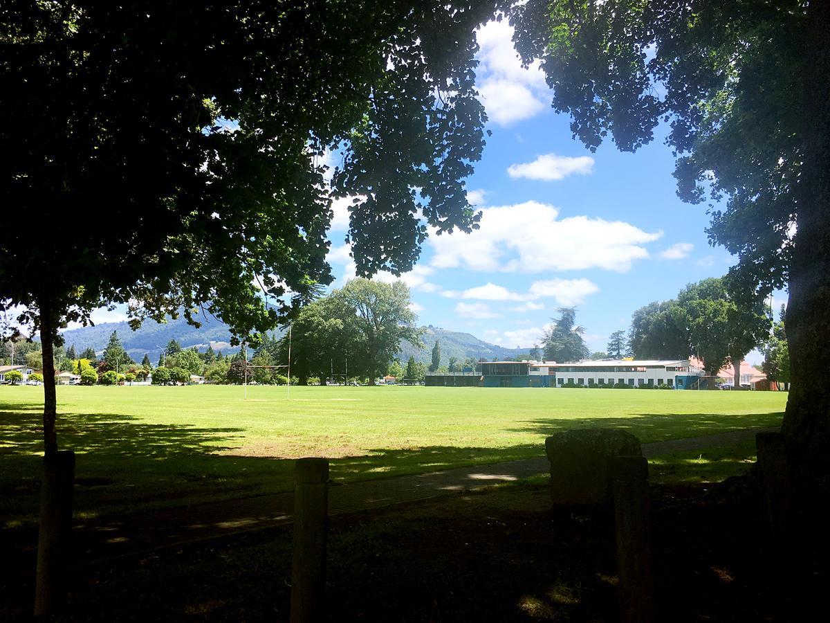 Rotorua City Center Holiday House エクステリア 写真